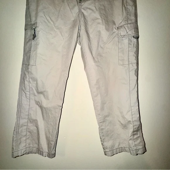 Vintage Columbia Women's Cargo Hiking Capris Gorpcore - Picture 3 of 8